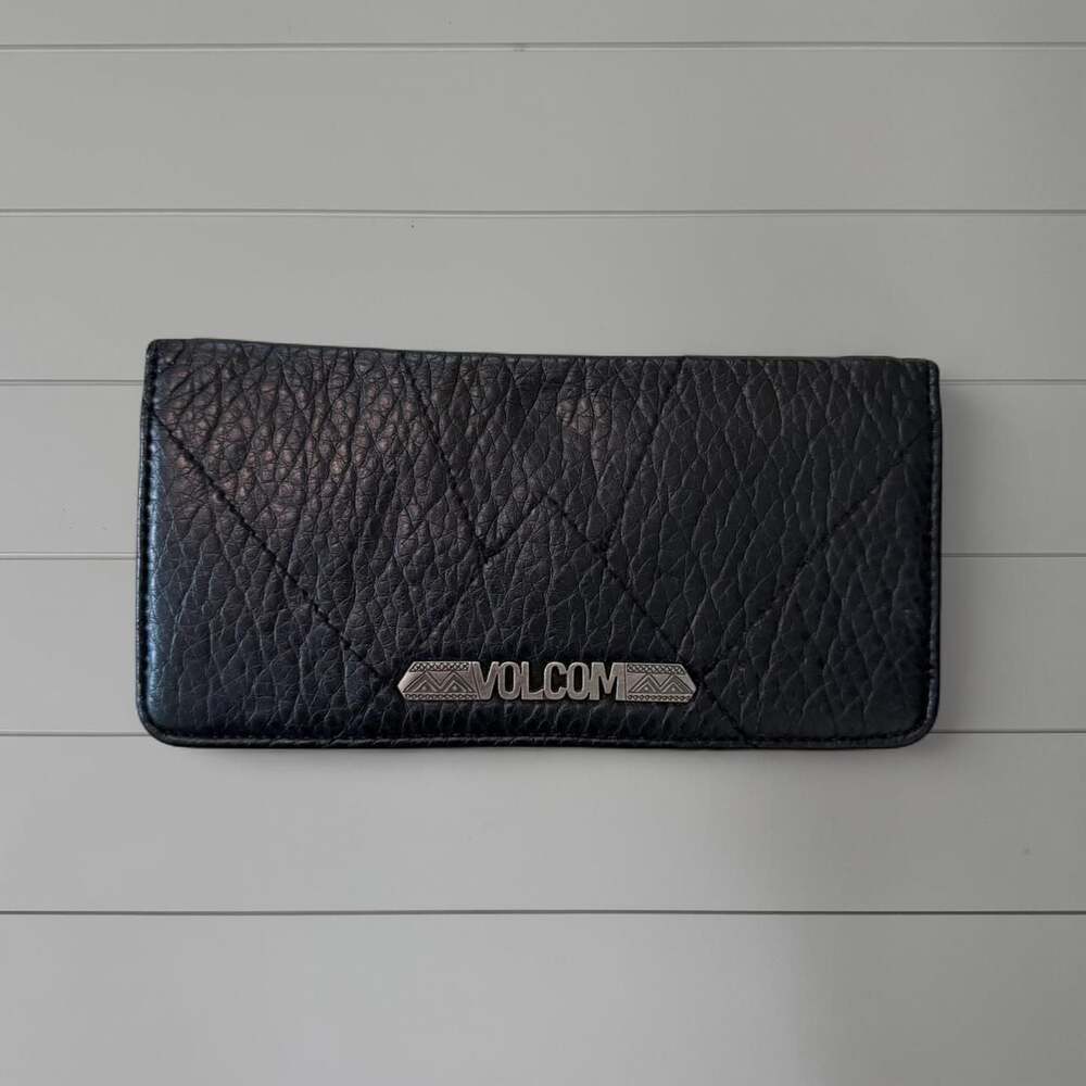 Volcom Black Pebble Leather Long Slim Wallet with Metal Logo